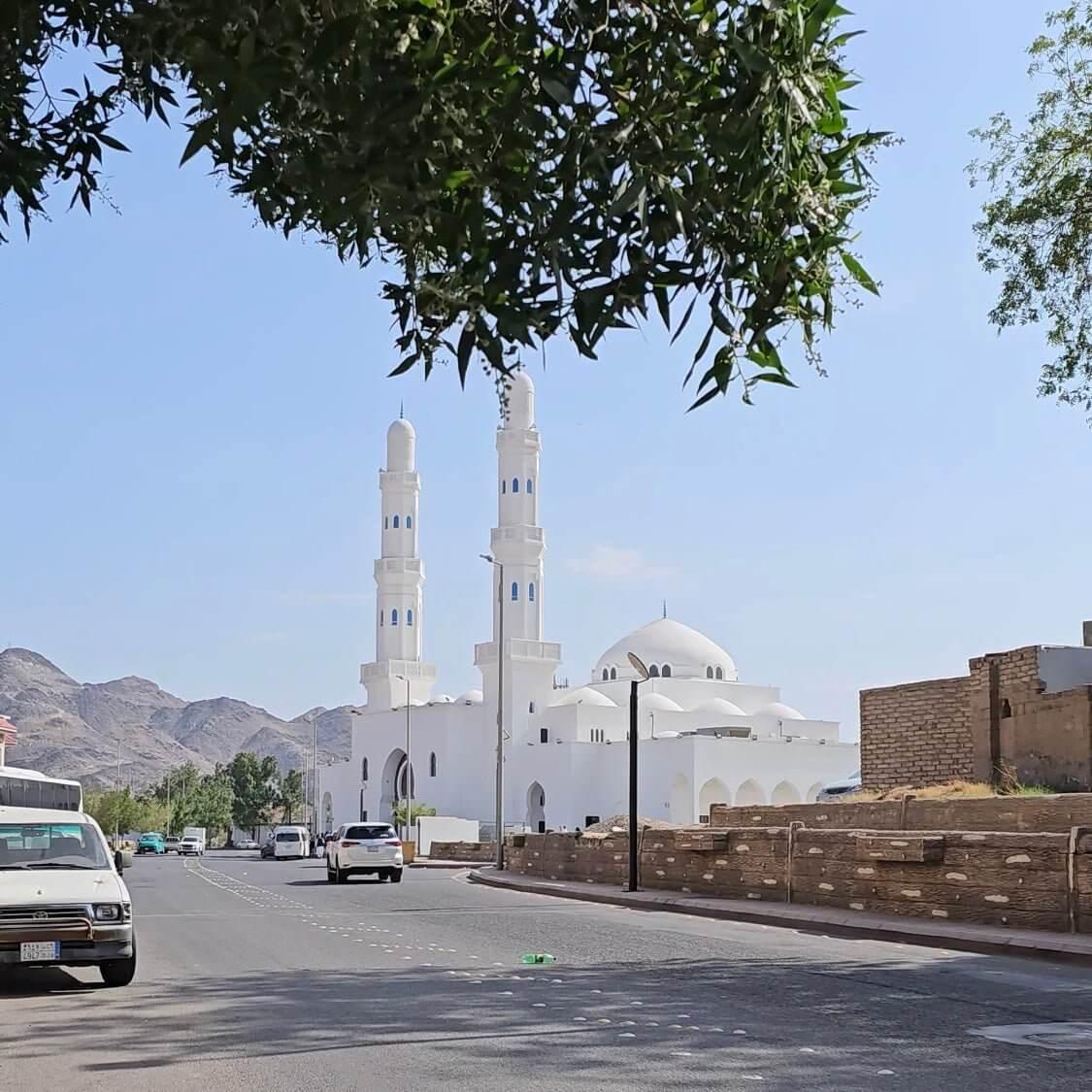 Badr Tour - The Haramayn Guide